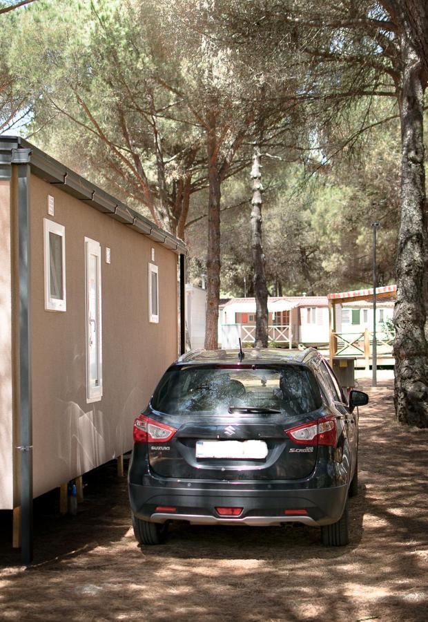 Lux Camp Bi Village, Mobile Home Villa Buba Fažana Exterior foto